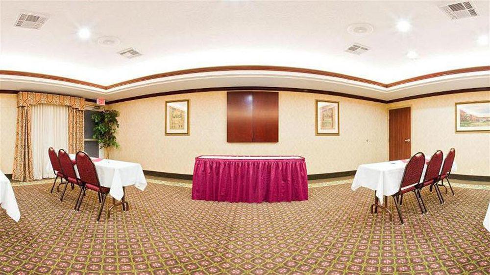 Holiday Inn Express Hotel & Suites Gainesville By Ihg Extérieur photo