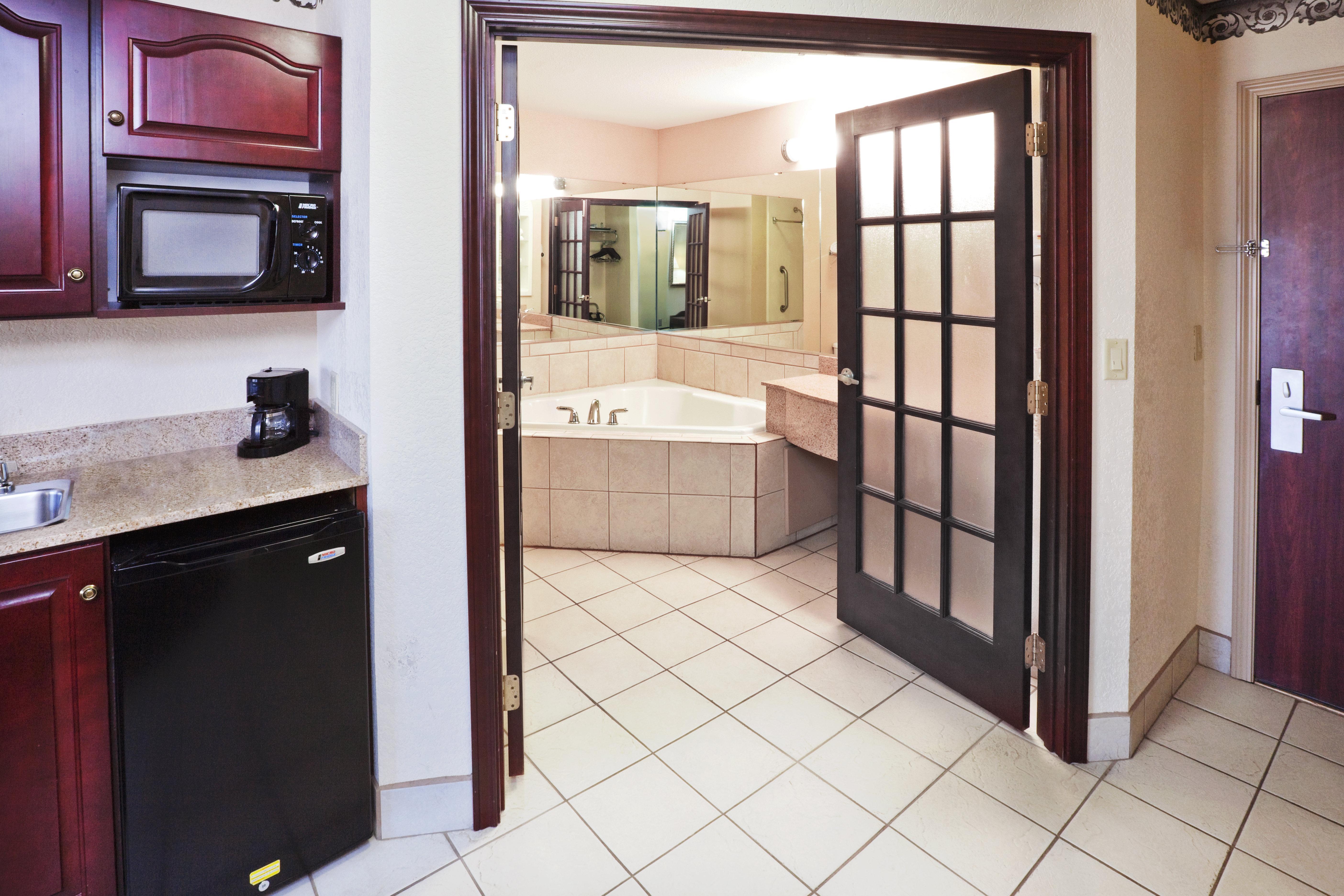 Holiday Inn Express Hotel & Suites Gainesville By Ihg Extérieur photo