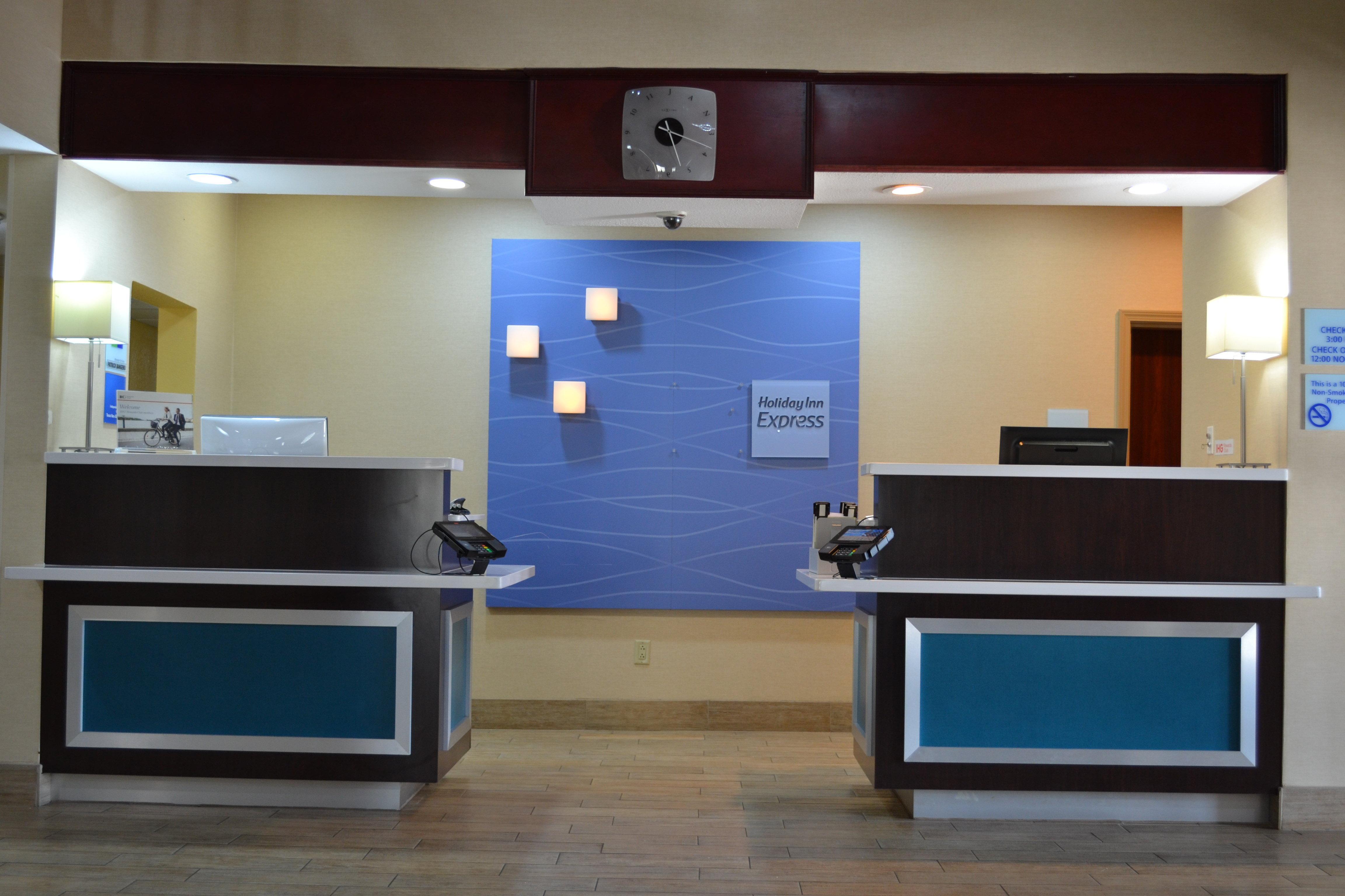 Holiday Inn Express Hotel & Suites Gainesville By Ihg Extérieur photo