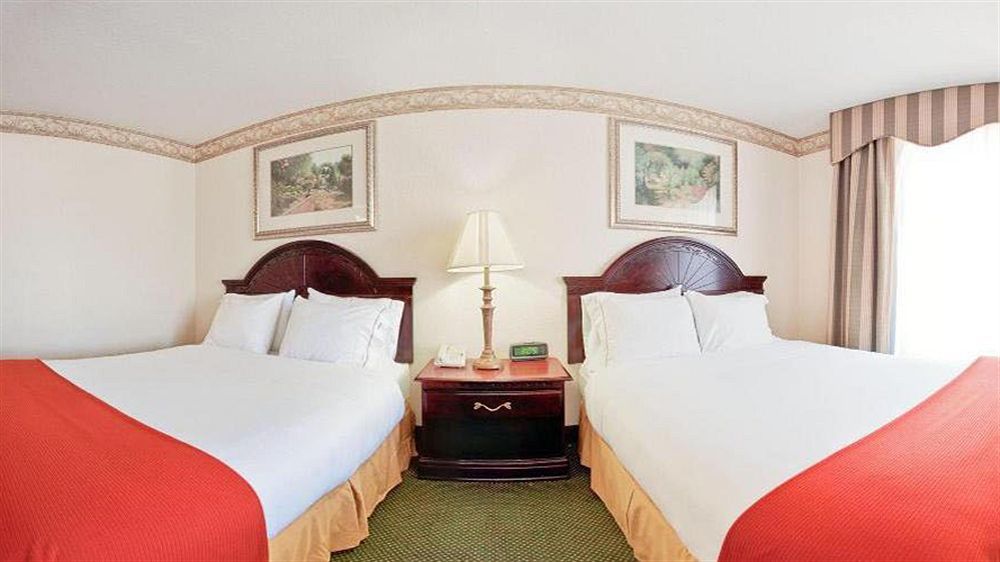 Holiday Inn Express Hotel & Suites Gainesville By Ihg Extérieur photo