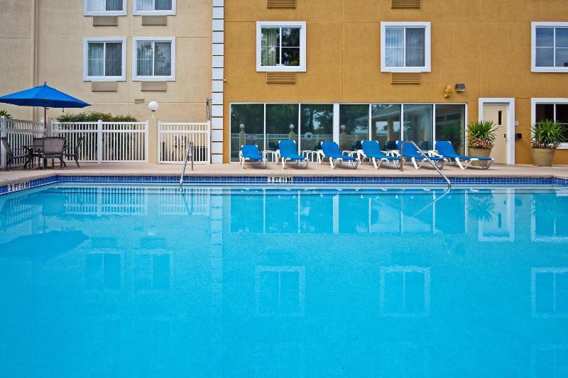 Holiday Inn Express Hotel & Suites Gainesville By Ihg Extérieur photo