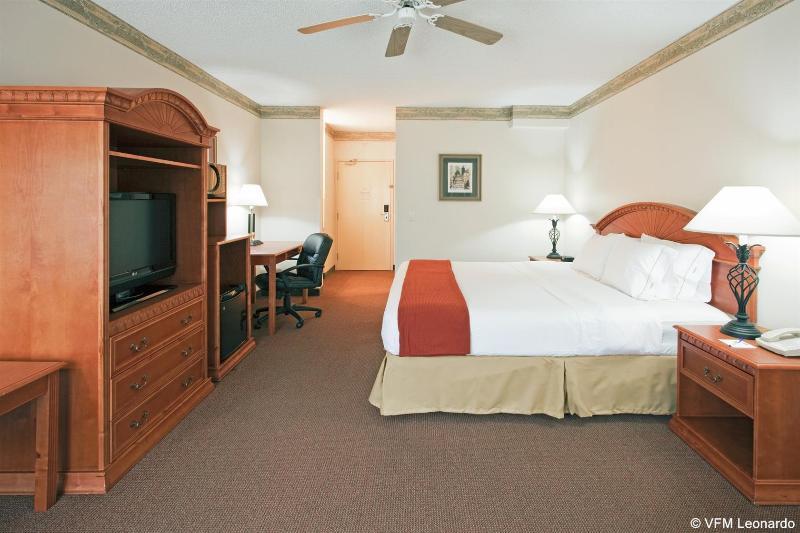 Holiday Inn Express Hotel & Suites Gainesville By Ihg Extérieur photo