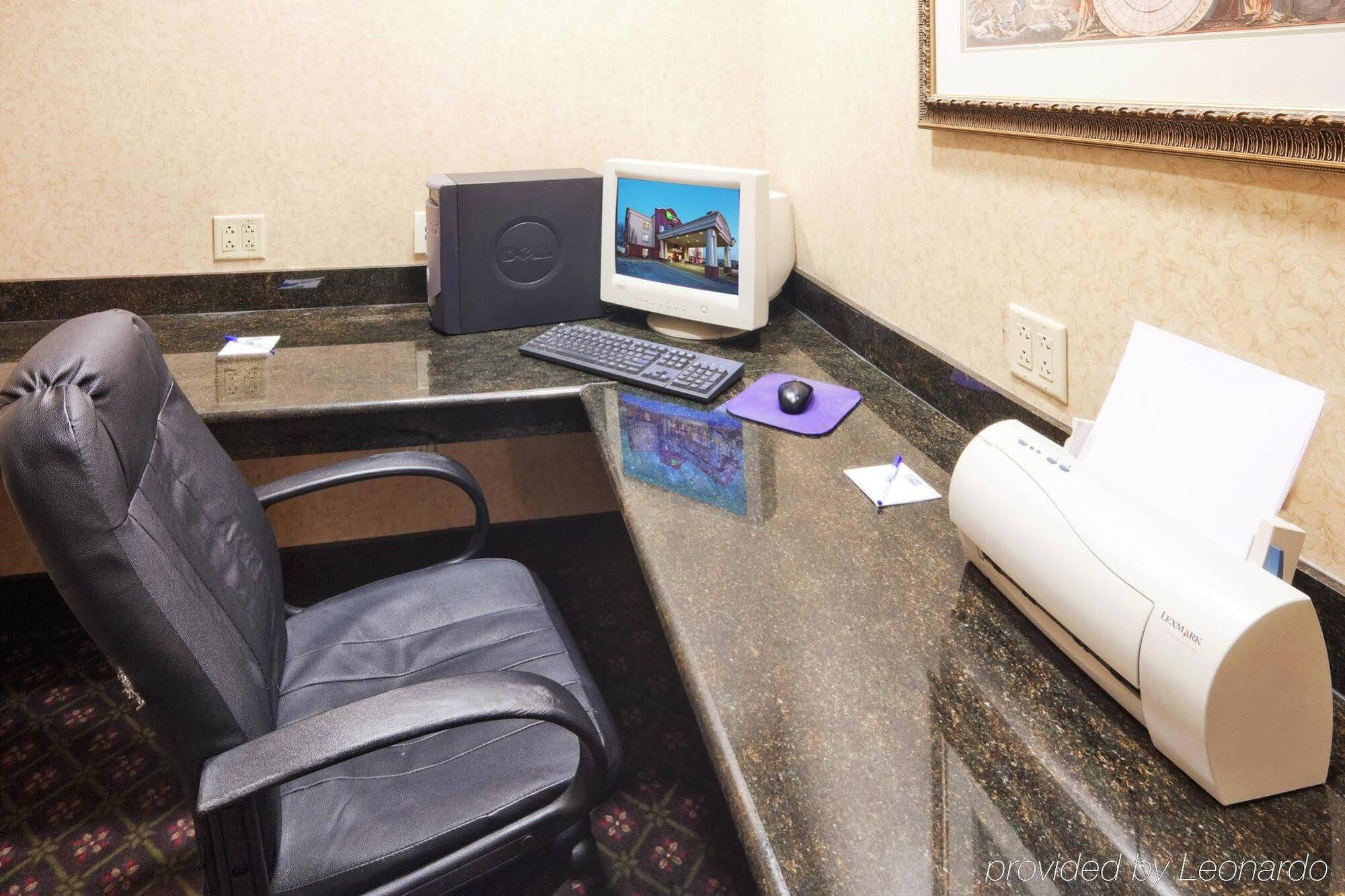 Holiday Inn Express Hotel & Suites Gainesville By Ihg Extérieur photo